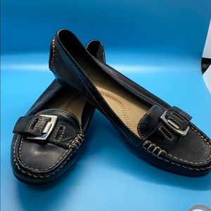 Naturalizer brand new. Never worn.